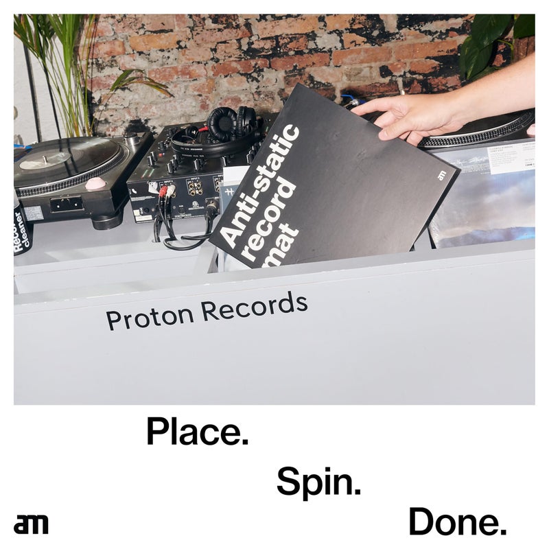 am Anti-Static Turntable Mat â€“ Carbon Fiber Felt Mat for 12-Inch Vinyl Record Players â€“ Reduces Vibration and Static for Clearer Playback on Record Players & Turntables - Image 5